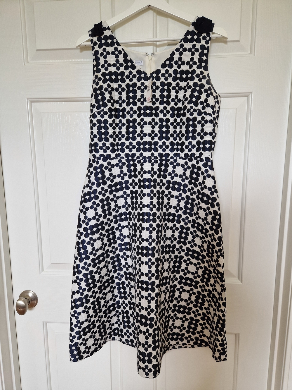 Talbots NWT Sleeveless Black & White Floral A-Line Dress